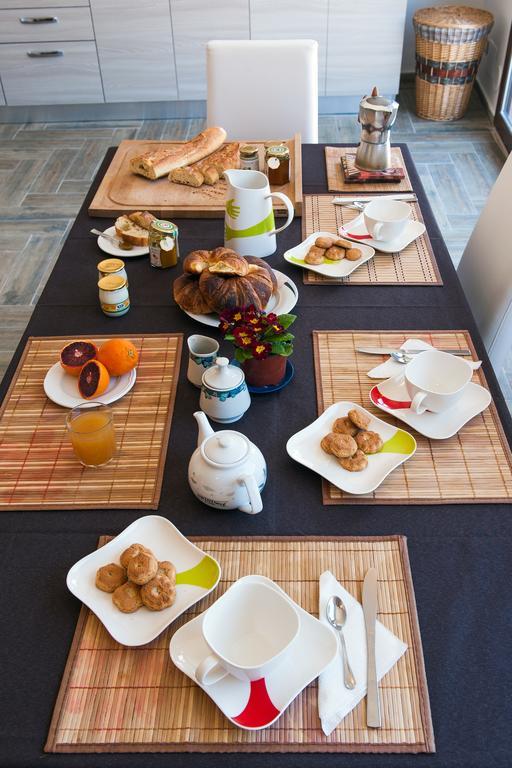 ピアッツァ・アルメリーナ Umberto 33 Bed & Breakfast エクステリア 写真